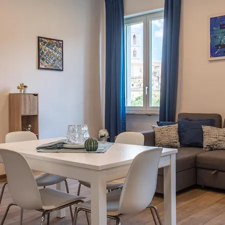 Hostly The Alpi Grand * Perugia