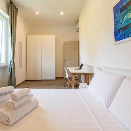 Hostly The Alpi Grand Apartament