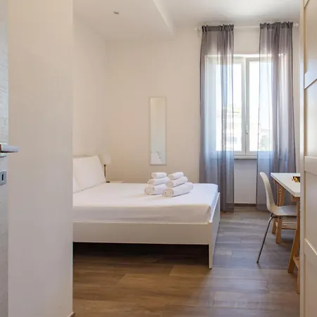 Hostly The Alpi Grand * Perugia