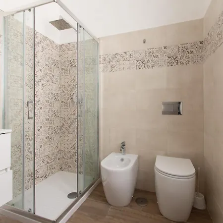 Hostly The Alpi Grand Perugia